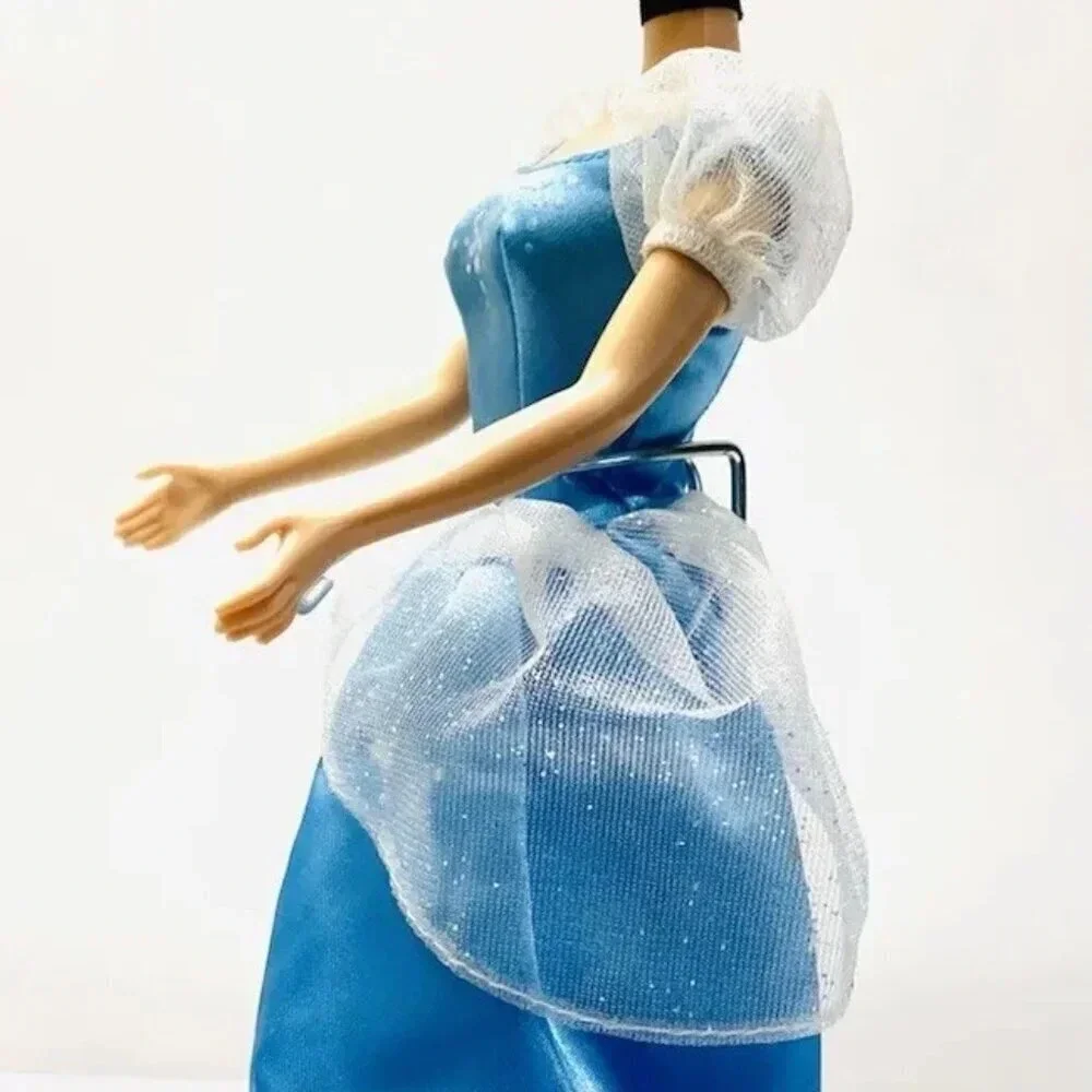 MATTEL BARBIE Disney Cinderella Doll Blonde Hair Blue Eyes Blue Dress 12